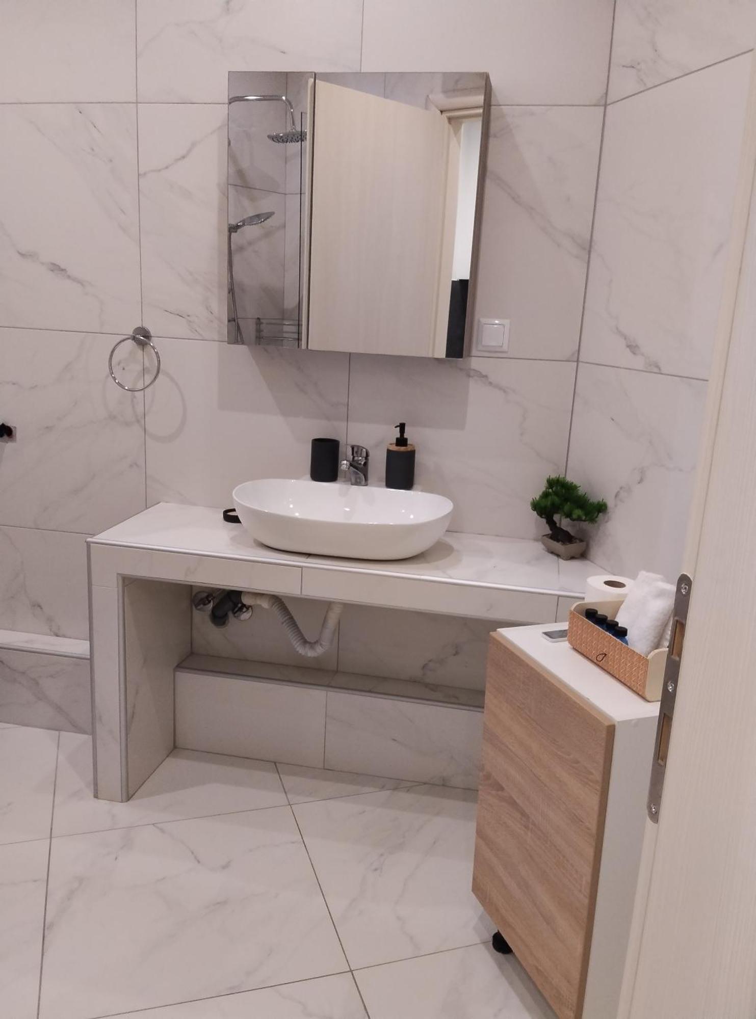 Domus Apartment - City Center Veria  Esterno foto